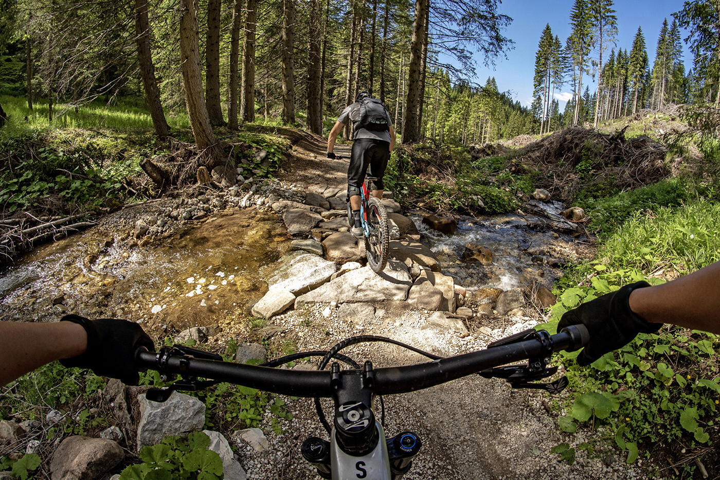 Con l’e-bike al Hofer Alpl