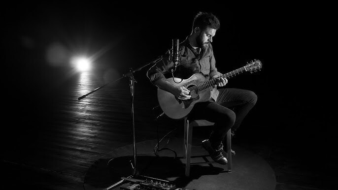 Musica dal vivo con Mattia Nardin