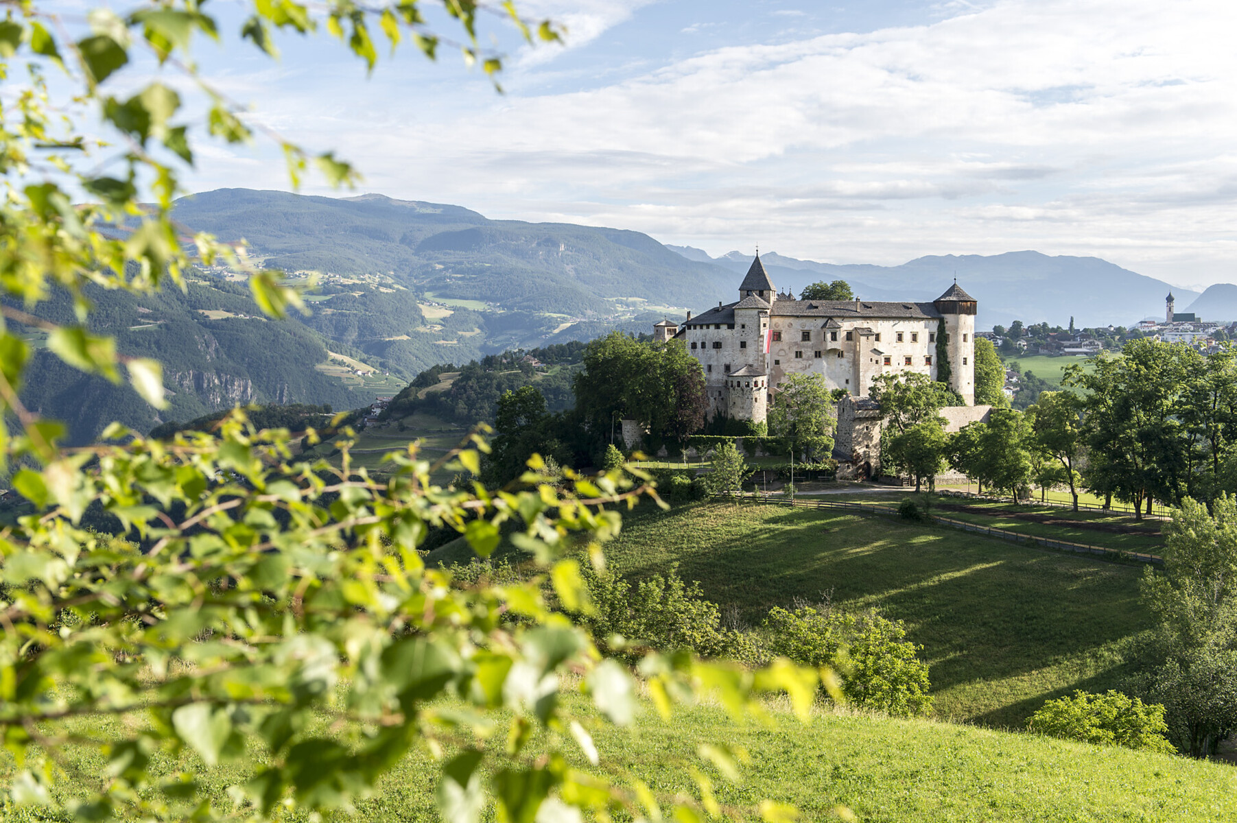 Gemütliche geführte Wanderung zum Schloss Prösels